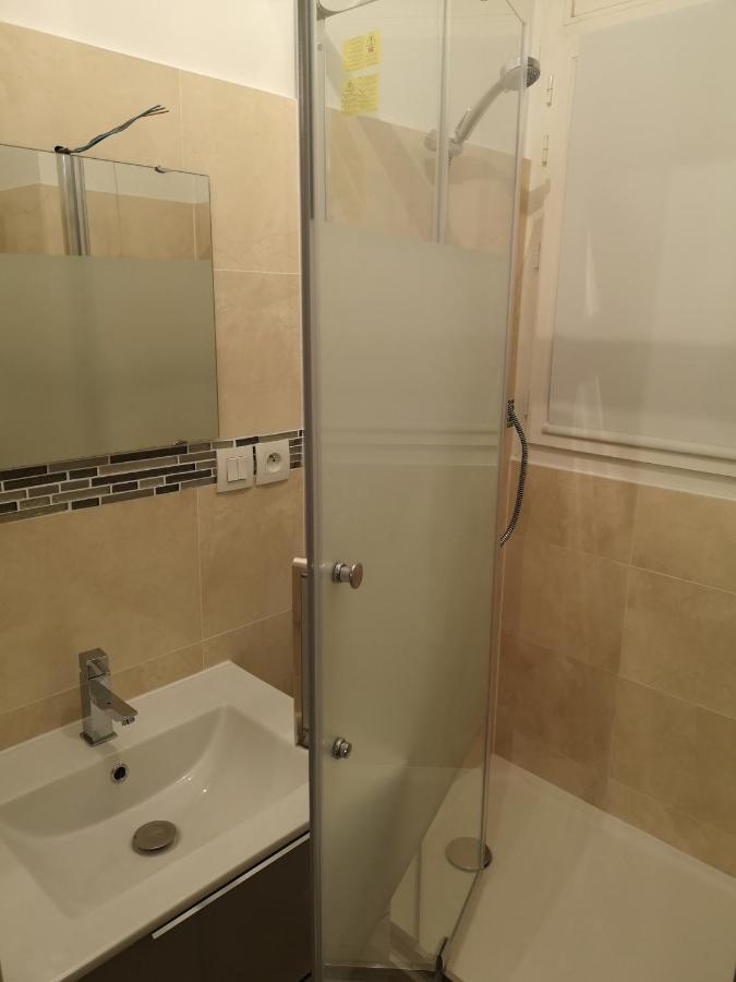 Appartement Proche De Disneyland Bussy-Saint-Georges Exteriör bild