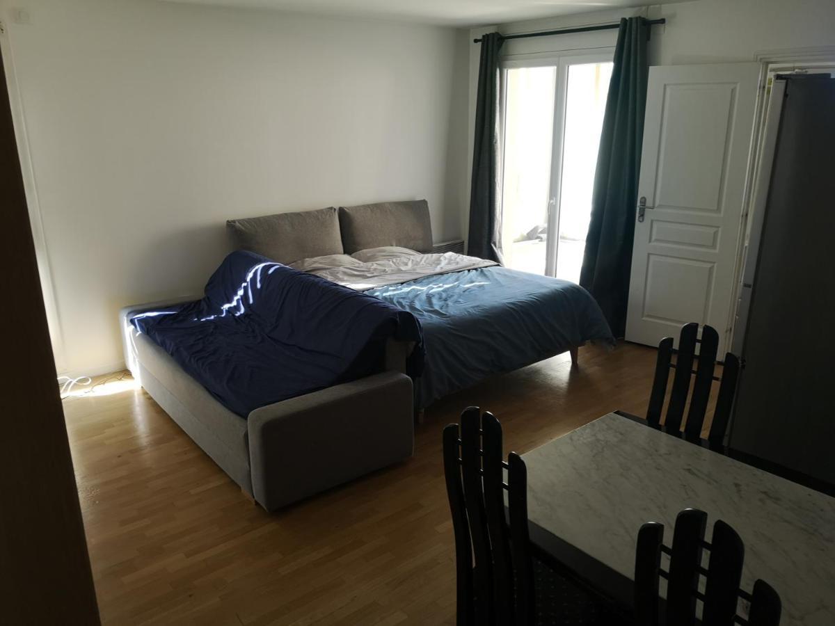 Appartement Proche De Disneyland Bussy-Saint-Georges Exteriör bild