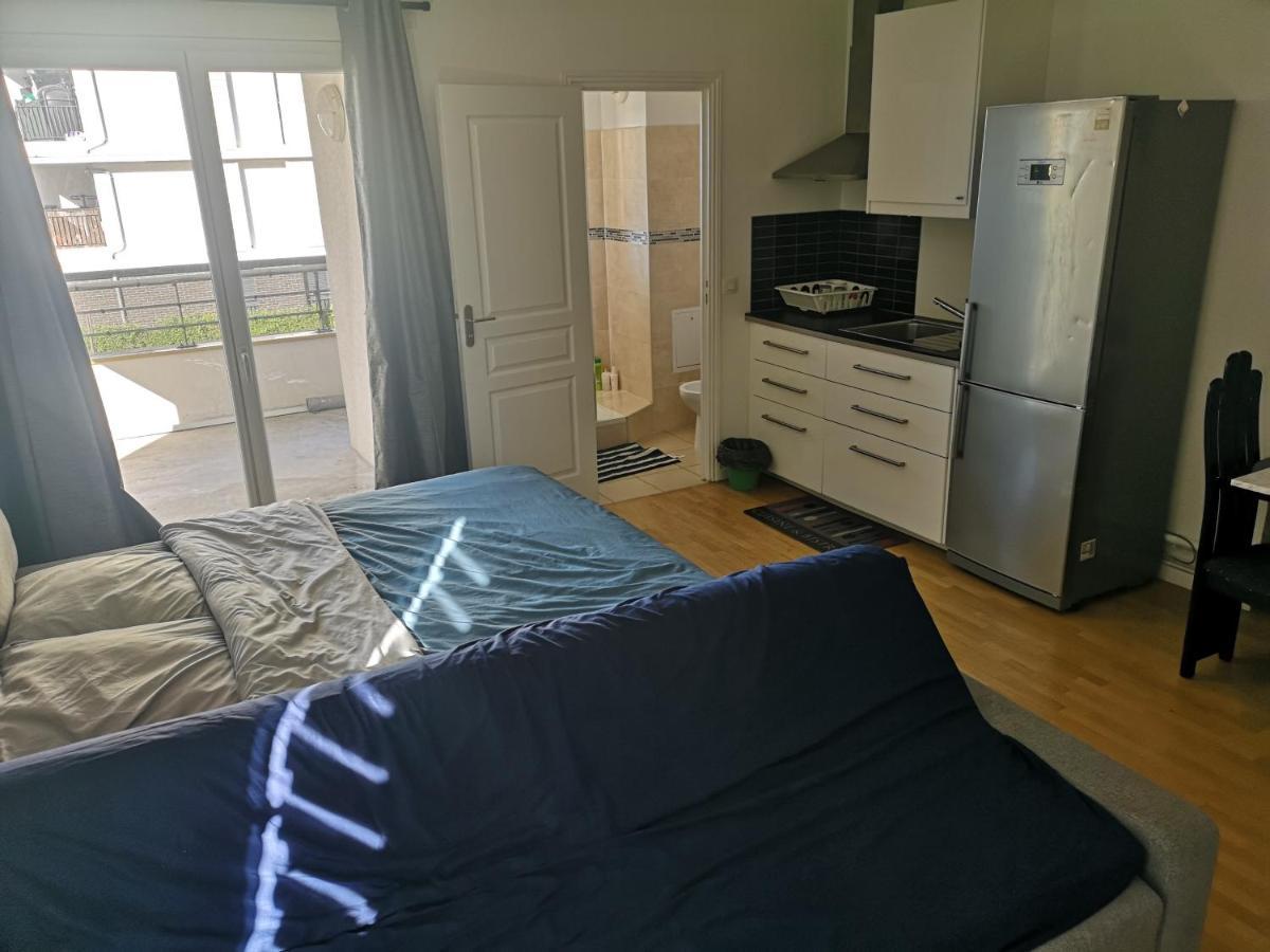 Appartement Proche De Disneyland Bussy-Saint-Georges Exteriör bild